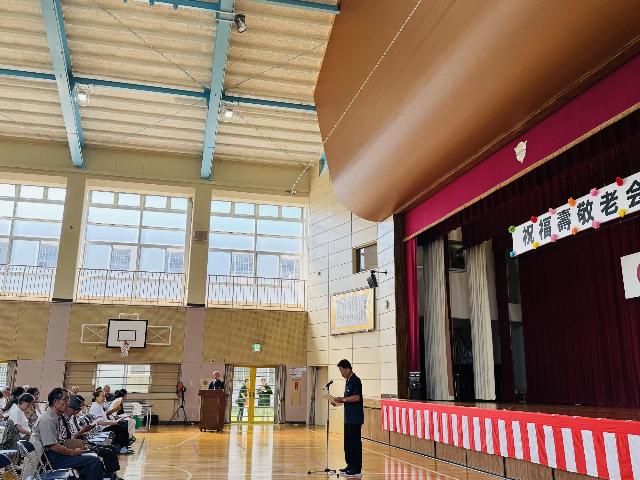 令和7年度布土地区の敬老会の様子