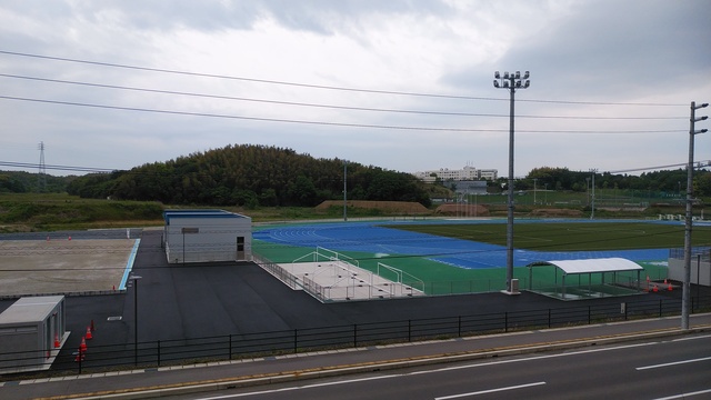 令和6(2024)年5月7日 公園北側(町道)から公園中央方面を映した定点カメラの写真