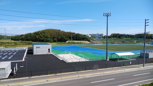 令和6(2024)年5月21日 公園北側(町道)から公園中央方面を映した定点カメラの写真