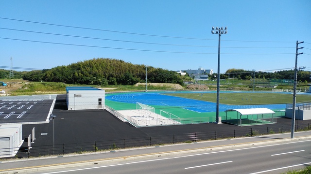 令和6(2024)年6月4日 公園北側(町道)から公園中央方面を映した定点カメラの写真