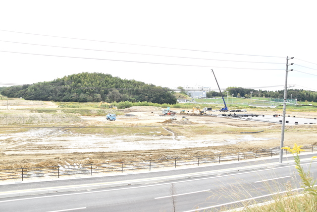 令和3(2021)年10月22日 公園北側(町道)から公園中央方面を映した定点カメラの写真