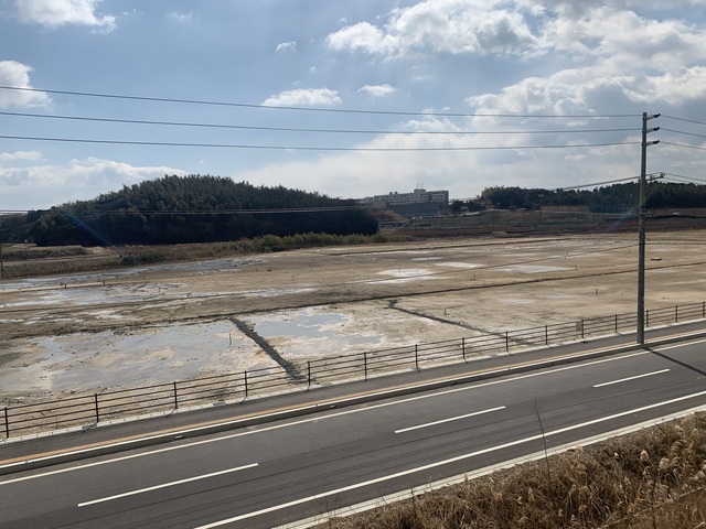 令和4(2022)年2月22日 公園北側(町道)から公園中央方面を映した定点カメラの写真