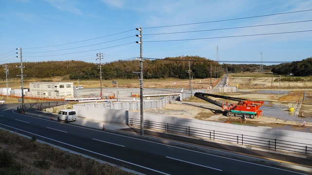 令和4(2022)年4月5日 公園北側(町道)から公園東側(ひえぞ橋)方面を映した定点カメラの写真