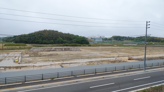 令和4(2022)年4月26日 公園北側(町道)から公園中央方面を映した定点カメラの写真