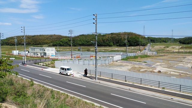 令和4(2022)年5月2日 公園北側(町道)から公園東側(ひえぞ橋)方面を映した定点カメラの写真