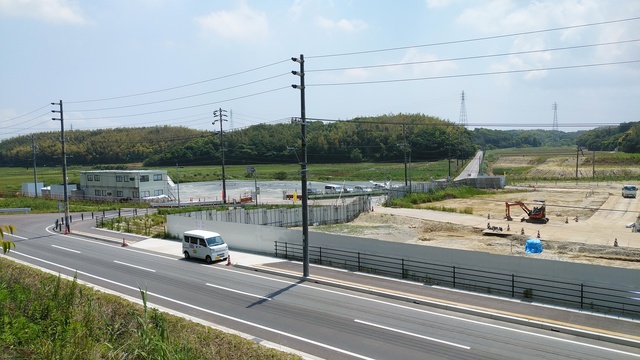 令和4(2022)年5月24日 公園北側(町道)から公園東側(ひえぞ橋)方面を映した定点カメラの写真