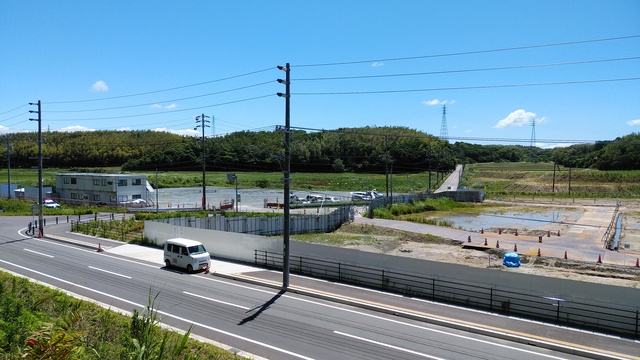 令和4(2022)年6月7日 公園北側(町道)から公園東側(ひえぞ橋)方面を映した定点カメラの写真