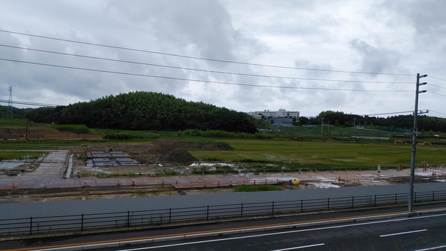 令和4(2022)年7月12日 公園北側(町道)から公園中央方面を映した定点カメラの写真