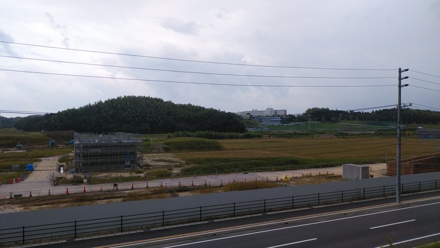 令和4(2022)年10月3日 公園北側(町道)から公園中央方面を映した定点カメラの写真