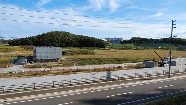 令和4(2022)年10月11日 公園北側(町道)から公園中央方面を映した定点カメラの写真