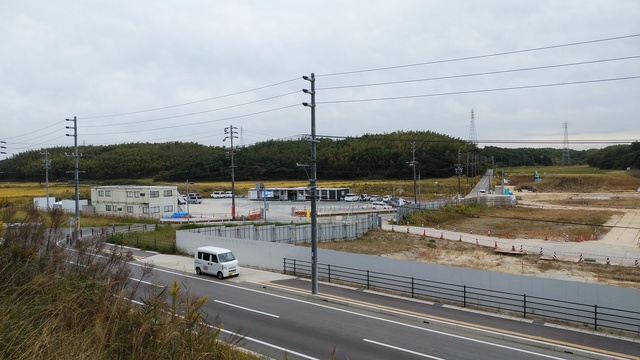 令和4(2022)年10月25日 公園北側(町道)から公園東側(ひえぞ橋)方面を映した定点カメラの写真