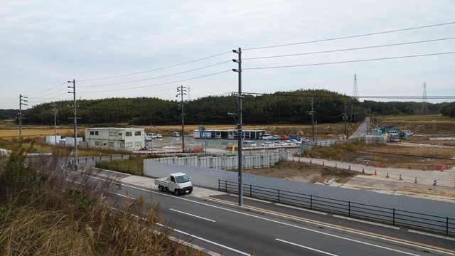 令和4(2022)年11月22日 公園北側(町道)から公園東側(ひえぞ橋)方面を映した定点カメラの写真