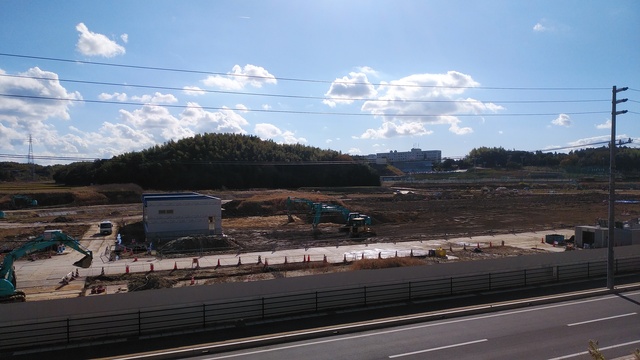 令和4(2022)年12月6日 公園北側(町道)から公園中央方面を映した定点カメラの写真