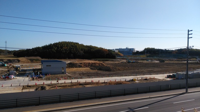 令和4(2022)年12月12日 公園北側(町道)から公園中央方面を映した定点カメラの写真