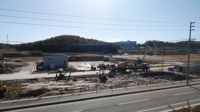令和5(2023)年1月17日 公園北側(町道)から公園中央方面を映した定点カメラの写真