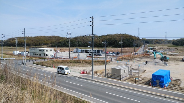 令和5(2023)年4月4日 公園北側(町道)から公園東側(ひえぞ橋)方面を映した定点カメラの写真