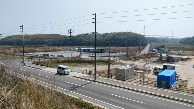令和5(2023)年4月11日 公園北側(町道)から公園東側(ひえぞ橋)方面を映した定点カメラの写真