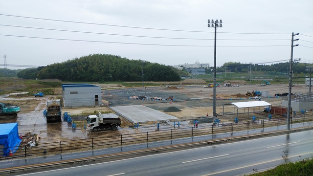令和5(2023)年5月29日 公園北側(町道)から公園中央方面を映した定点カメラの写真