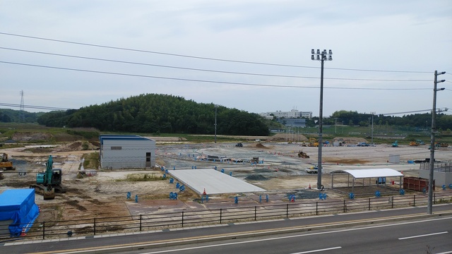 令和5(2023)年6月6日 公園北側(町道)から公園中央方面を映した定点カメラの写真