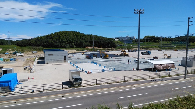 令和5(2023)年8月1日 公園北側(町道)から公園中央方面を映した定点カメラの写真