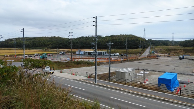令和5(2023)年11月7日 公園北側(町道)から公園東側(ひえぞ橋)方面を映した定点カメラの写真