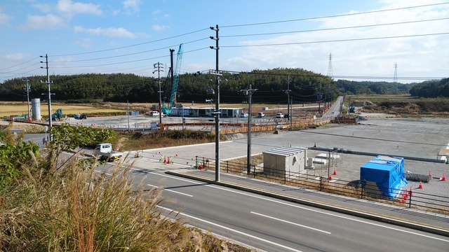 令和5(2023)年11月21日 公園北側(町道)から公園東側(ひえぞ橋)方面を映した定点カメラの写真