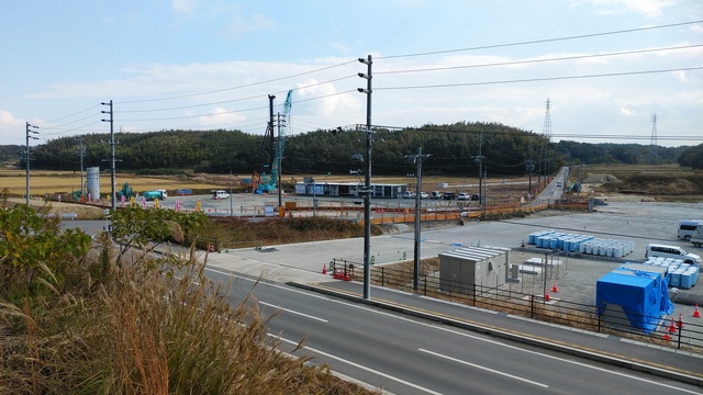 令和5(2023)年11月28日 公園北側(町道)から公園東側(ひえぞ橋)方面を映した定点カメラの写真