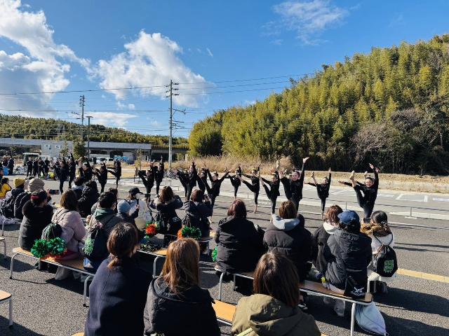 大府市のチアダンスチーム&rdquo;SPG CHEER DANCE PROJECT&rdquo;によるダンス披露の様子