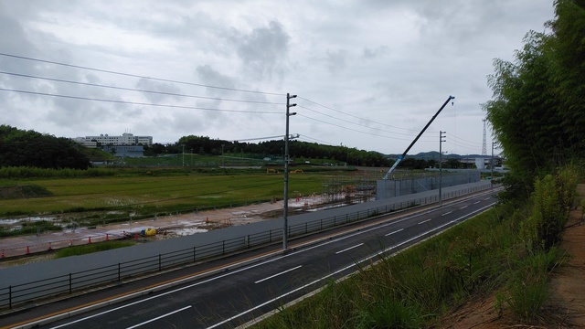令和4（2022）年7月12日 公園北側（町道）から公園西側（知多奥田駅）方面を映した定点カメラの写真