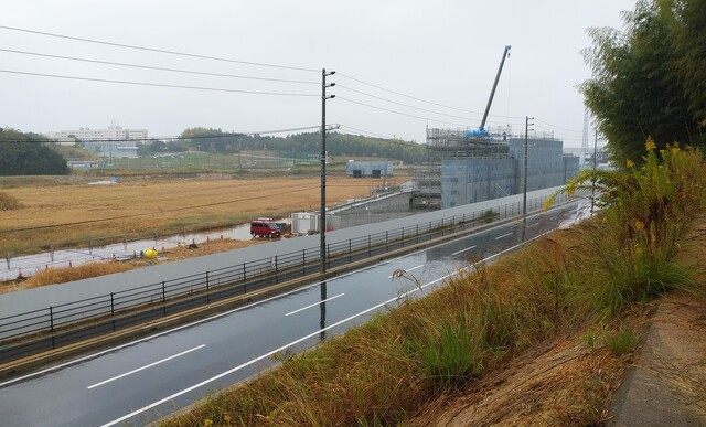 令和4（2022）年11月1日 公園北側（町道）から公園西側（知多奥田駅）方面を映した定点カメラの写真