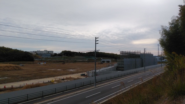 令和4（2022）年11月22日 公園北側（町道）から公園西側（知多奥田駅）方面を映した定点カメラの写真