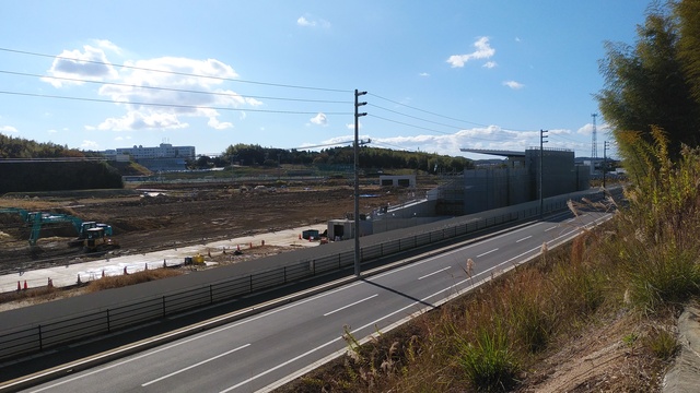 令和4（2022）年12月6日 公園北側（町道）から公園西側（知多奥田駅）方面を映した定点カメラの写真