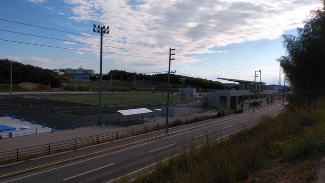 令和5（2023）年10月31日 公園北側（町道）から公園西側（知多奥田駅）方面を映した定点カメラの写真