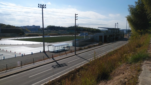 令和5（2023）年11月21日 公園北側（町道）から公園西側（知多奥田駅）方面を映した定点カメラの写真