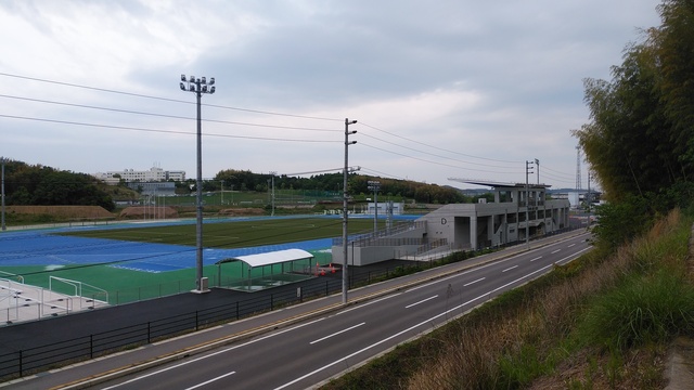 令和6（2024）年5月7日 公園北側（町道）から公園西側（知多奥田駅）方面を映した定点カメラの写真